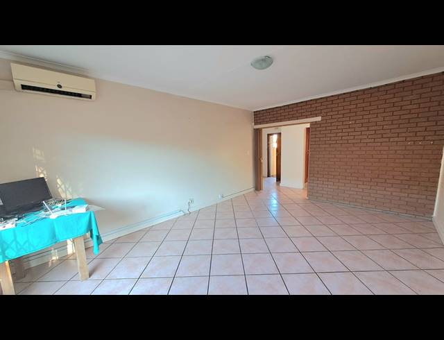 3 BEDROOM HOUSE FOR SALE IN VANDERBIJLPARK SE 6